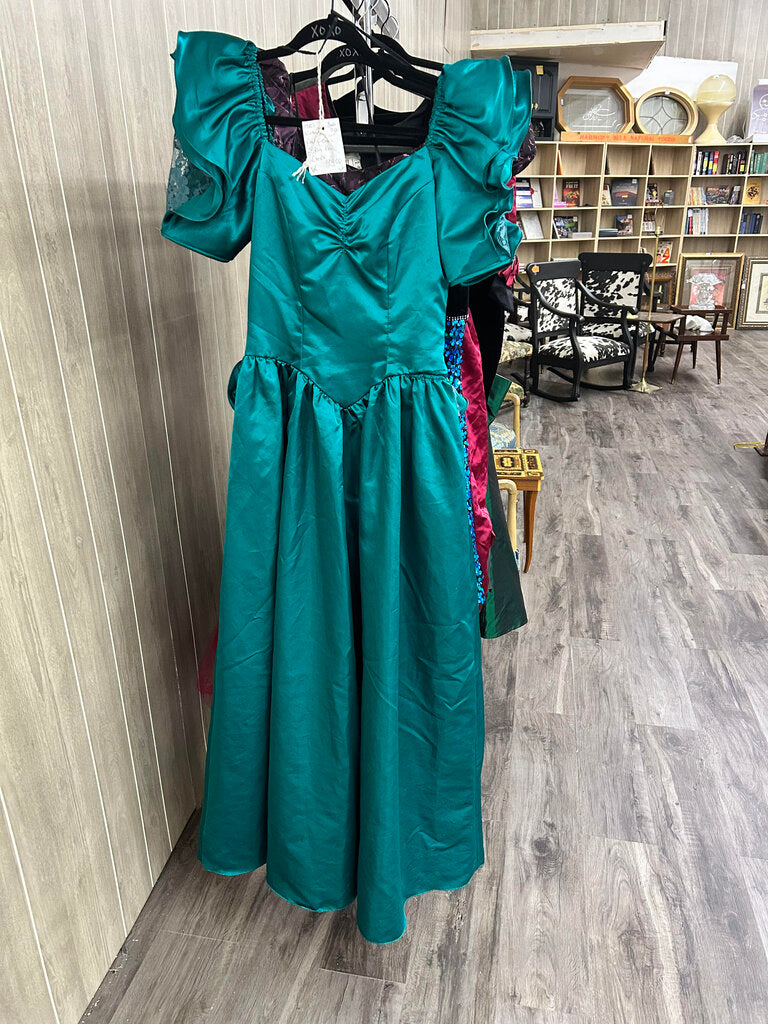 #1313 Green Satin